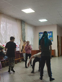 Фольклорные посиделки «Народные игры на Петров день»