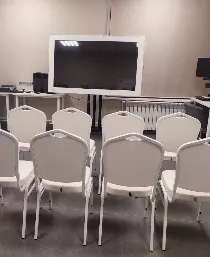 «Мы здесь живем»