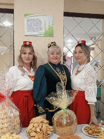 Фольклорный час «Шьем и украшаем татарский калфак»