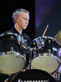 Мастер-класс «Основы игры на ударной установке»