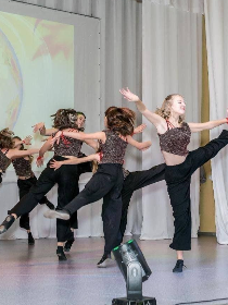 Мастер-класс «Творим танцуя»