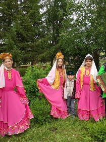 Мастер-класс 'Танцы в традициях: погружение в татарскую культуры'