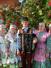 Фольклорный вечер 'С песней по жизни'