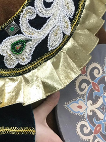 Мастер-класс по изготовлению женского нагрудного украшения