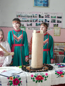 Познавательный час «Обряды и традиции чувашского народа»
