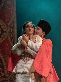 Музыкальная комедия по одноименной оперетте У.Гаджибекова «Аршин мал алан»
